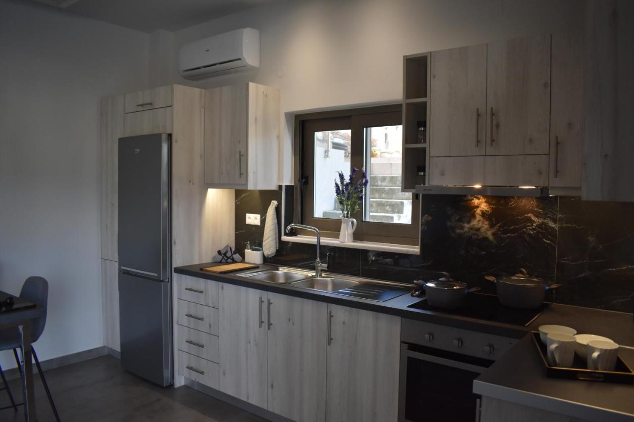 Athina'S Cozy House Appartement Sfakianalion Buitenkant foto