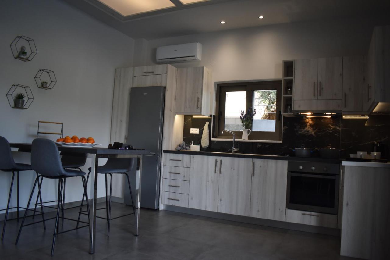 Athina'S Cozy House Appartement Sfakianalion Buitenkant foto